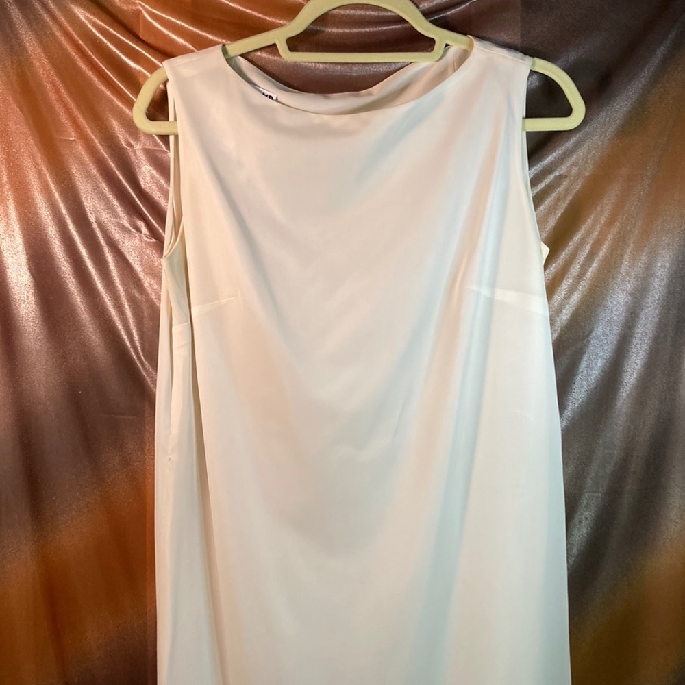 VINTAGE 1950’s slinky off white sheath‎ dress. 38” chest. 36” waist. 200 ACE